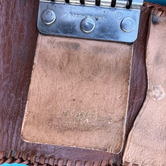 vintage Clifton’s hand tooled key wallet - Picture 8 of 15